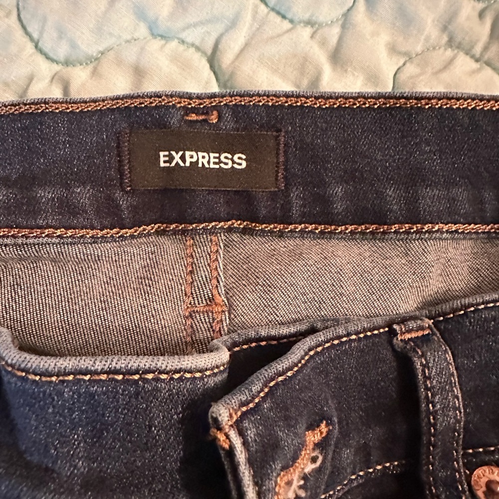 Express - Picture 4 of 8